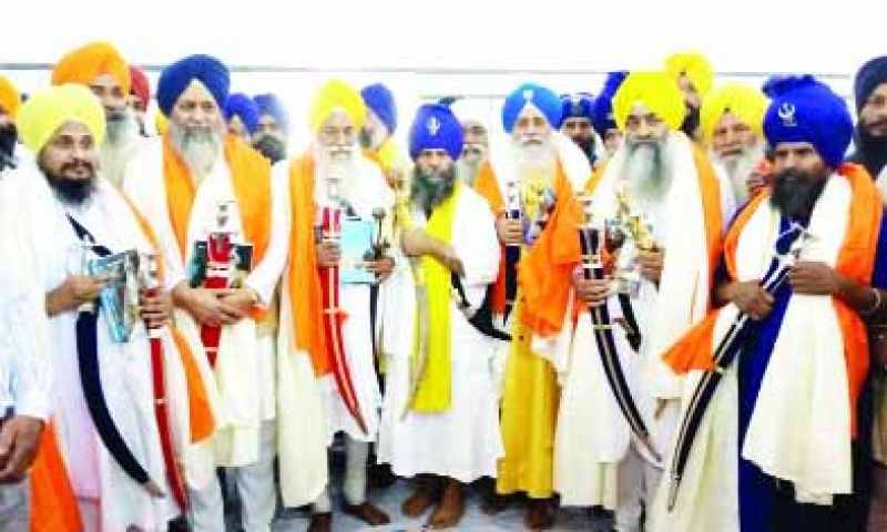 Jathedar Gubachan Singh and other members