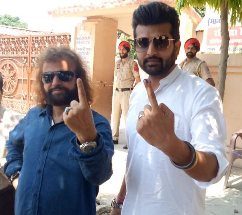 Hansraj Hans & Yuvraj Hans Hansraj Hans & Yuvraj Hans