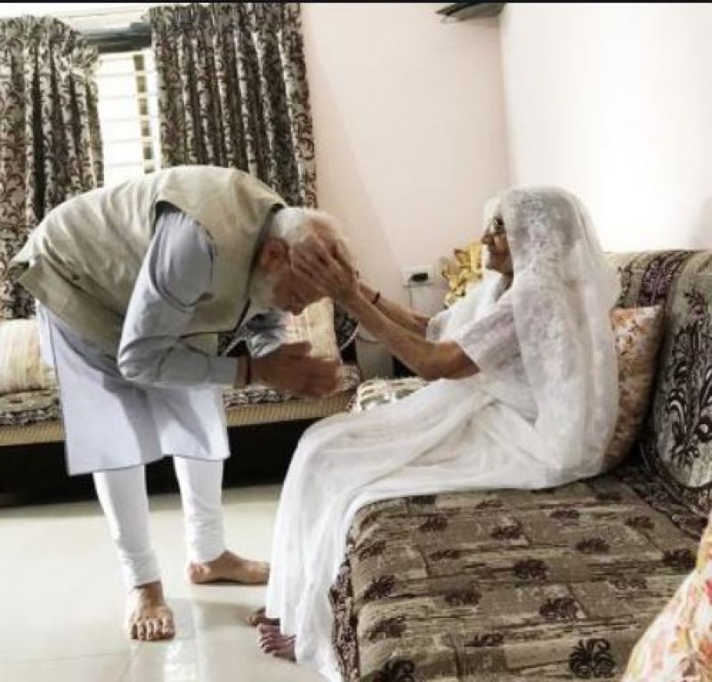 Modi Arrival To Get Blessing From Mother Before Third Phase Voting