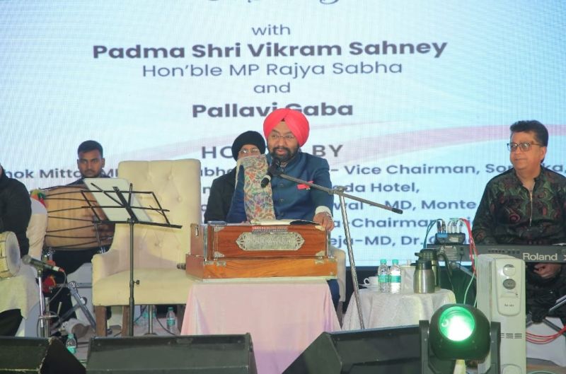 Vikramjit Singh Sahney presented a mesmerizing Sufi evening with music News in punjabi  Vikramjit Singh Sahney presented a mesmerizing Sufi evening with music News in punjabi