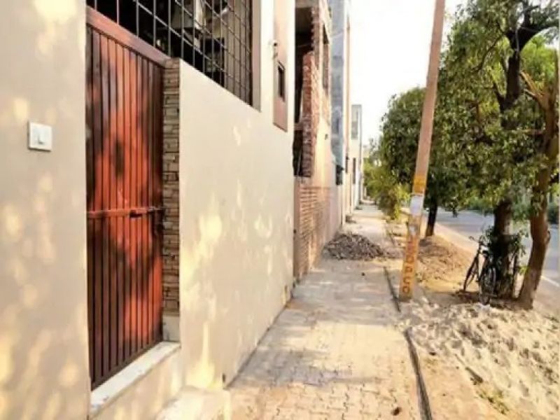 UT estate issued notice to residence for building illegal gates 