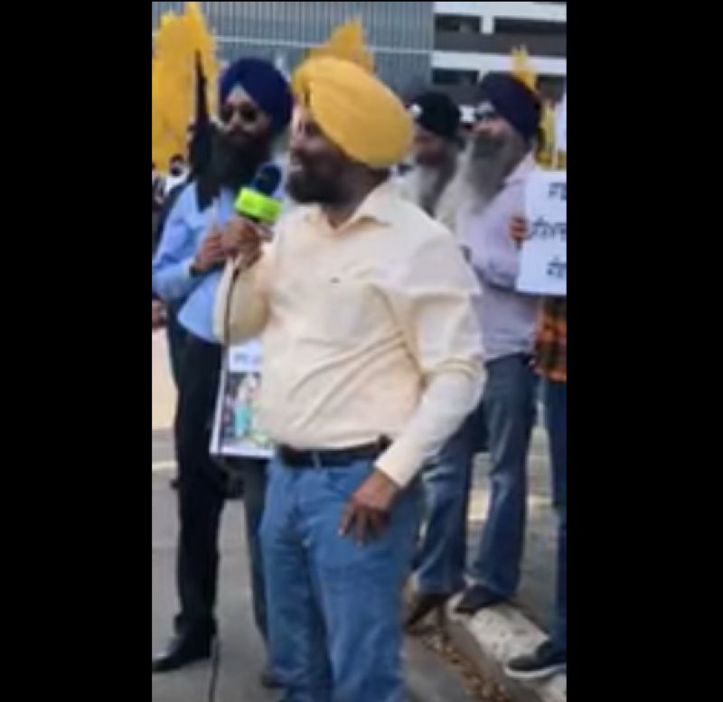 Gurdas Maan against Protest