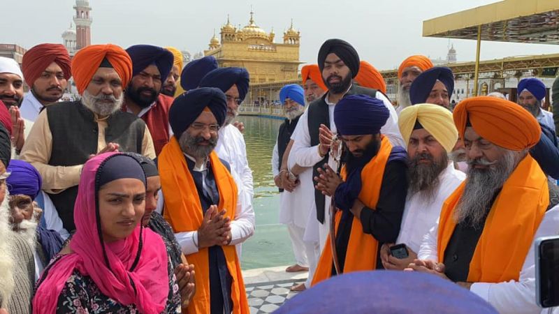 Ranjit Singh and Manjinder Singh Sirsa at Sri Darbar Sahib