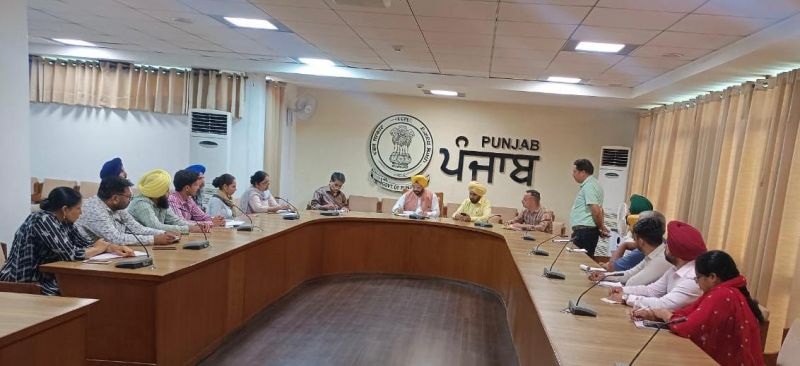 Surprice check of branches of the department by the Minister of Public Works