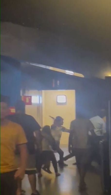 Hooliganism in Ludhiana Mall