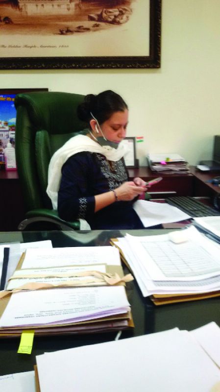 ਡਾਇਰੈਕਟਰ, ਬੀਬੀ ਅਨੰਦਿਤਾ ਮਿੱਤਰਾ