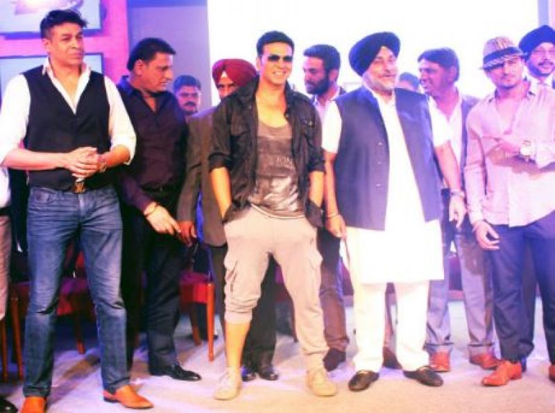 Akshay Kumar with Sukhbir Badal