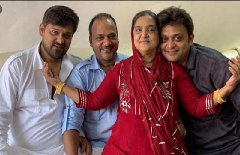 Sajid wajid with Mother