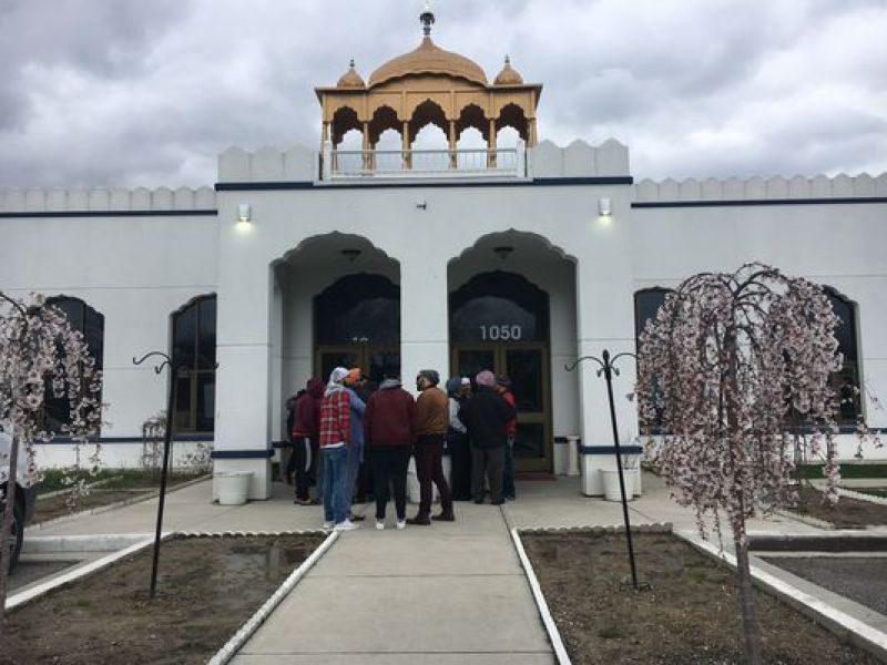 Four injured during clashes in Indiana's Gurdwara