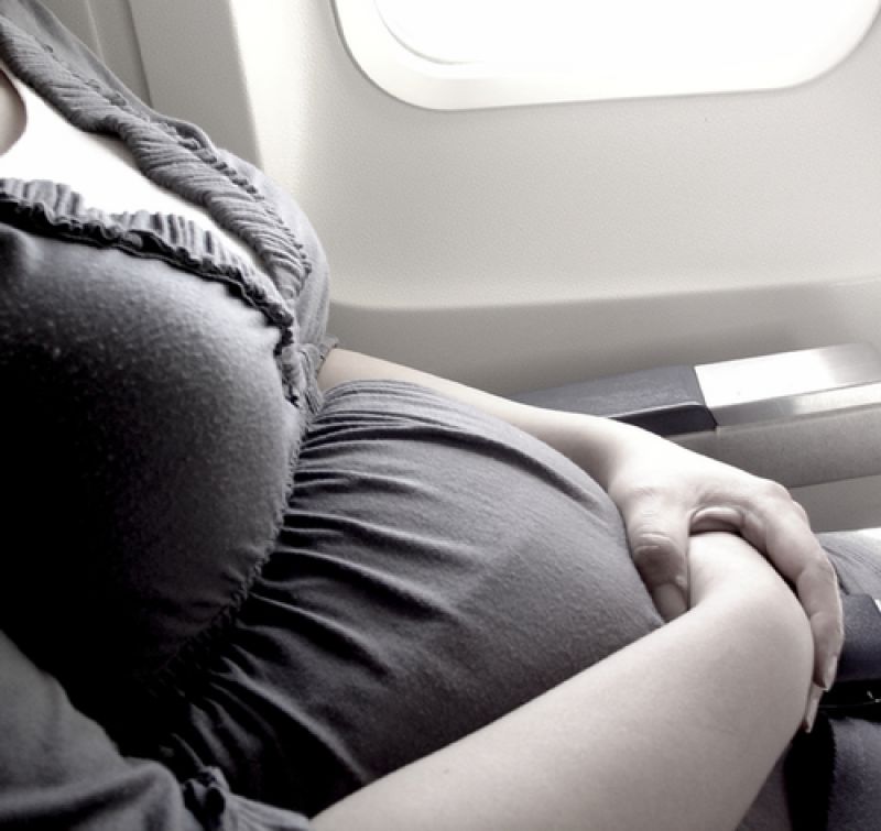 Pregnant women travel Pregnant women travel