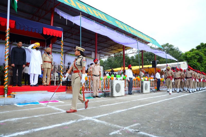  Transport Minister hoisted the flag at Sangrur, pledged to fulfill the dreams of the martyrs.
