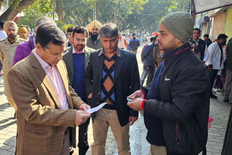 Unexpected visit to Civil Hospital Mohali by Chief Secretary