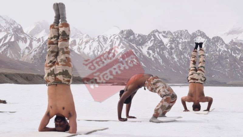 With low oxygen, ITBP personnel perform Yoga at 17,000 ft  