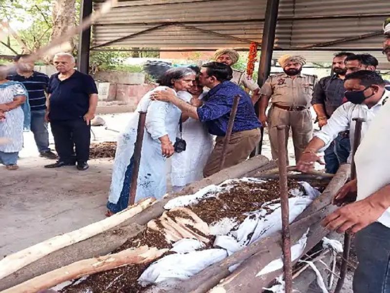 Kartik Popley's funeral 