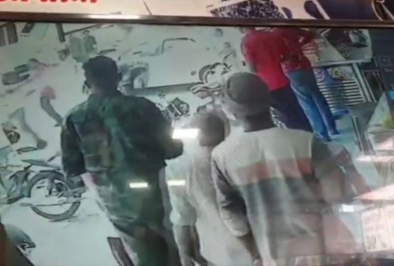  college boys clashed over the presidency of the college