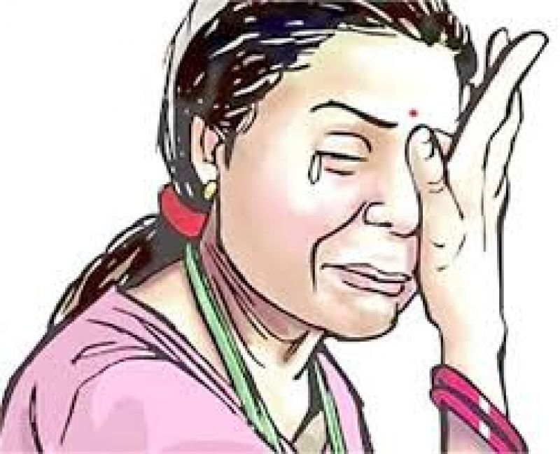 To prove child to be a girl, doctor snapped new born child 's private organs