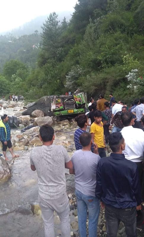 25 dead as bus falls into gorge in Kullu