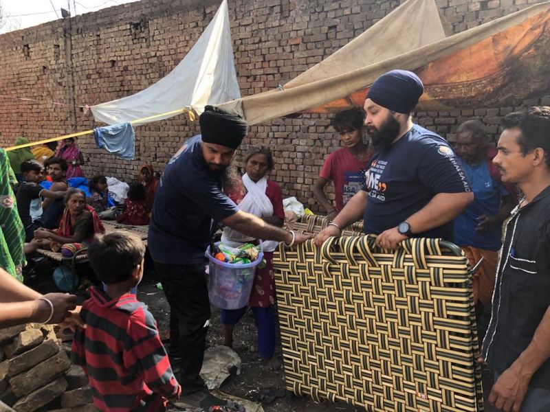 To help the victims of the fire, the Khalsa Aid