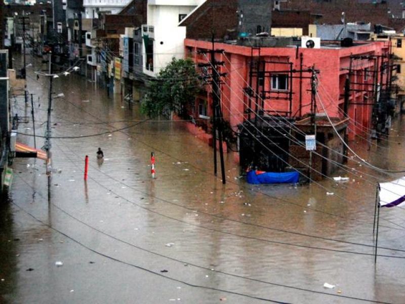 heavy rain  heavy rain