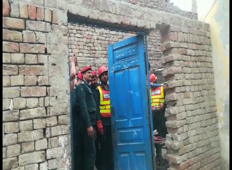 Pakistan army chief clears military helicopter to airlift 300kg man 