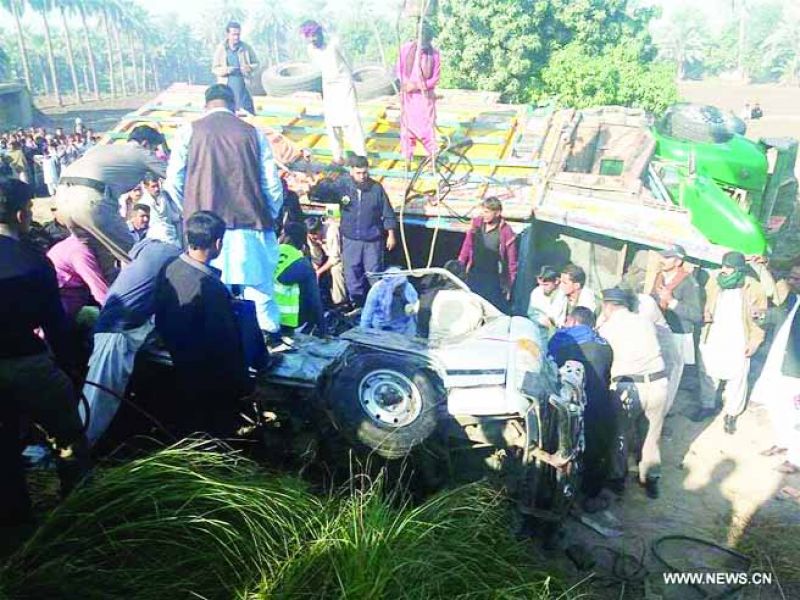 20 dead in various road accidents
