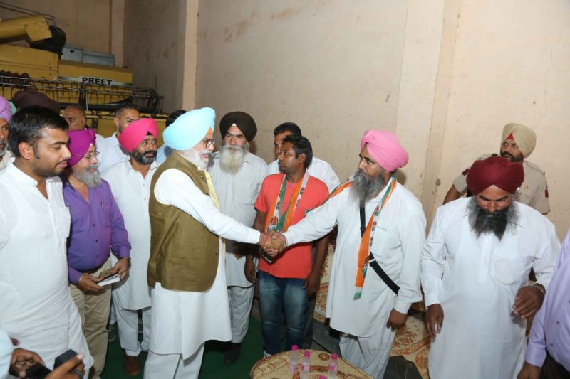  AAP's screening committee member Baljit Malhi joins Congress