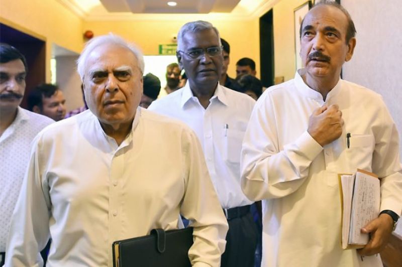 congress hits back arun jaitley over his remark on impeachment motion against cji