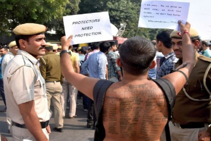 Delhi police call off protest after assurance by senior officers