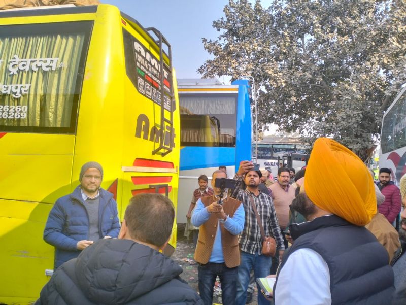 Unexpected checking of bus stand of Ludhiana by Transport Minister 