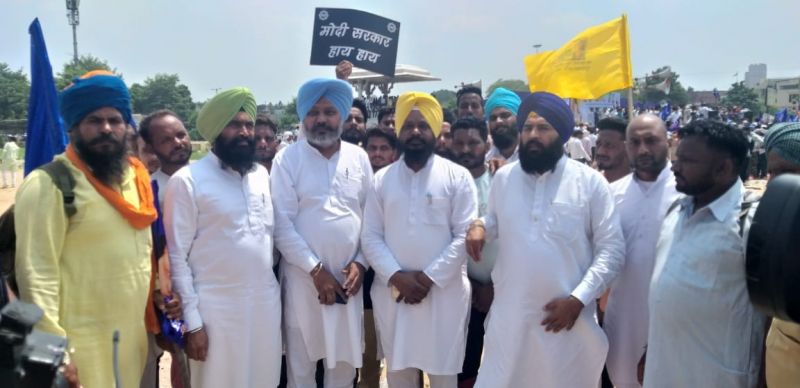 AAP leadership holds ‘dharna’ in Delhi