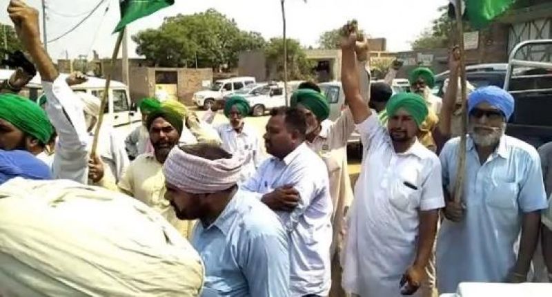 Protest against Sukhbir Badal