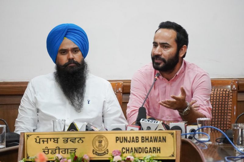 Gurmeet Singh Meet HayerGurmeet Singh Meet Hayer Gurmeet Singh Meet HayerGurmeet Singh Meet Hayer