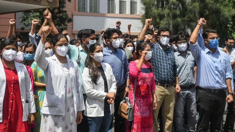 3,000 junior doctors resign in Madhya Pradesh