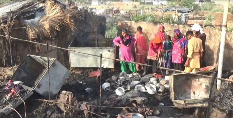 fire in Gujjar colony,