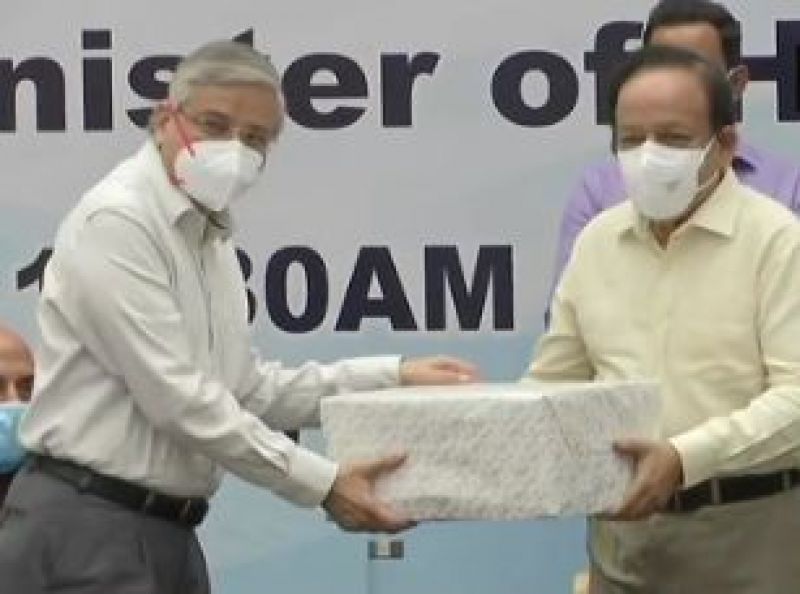 Rajnath Singh and Dr Harsh Vardhan release first batch of Anti-COVID drug 2DG