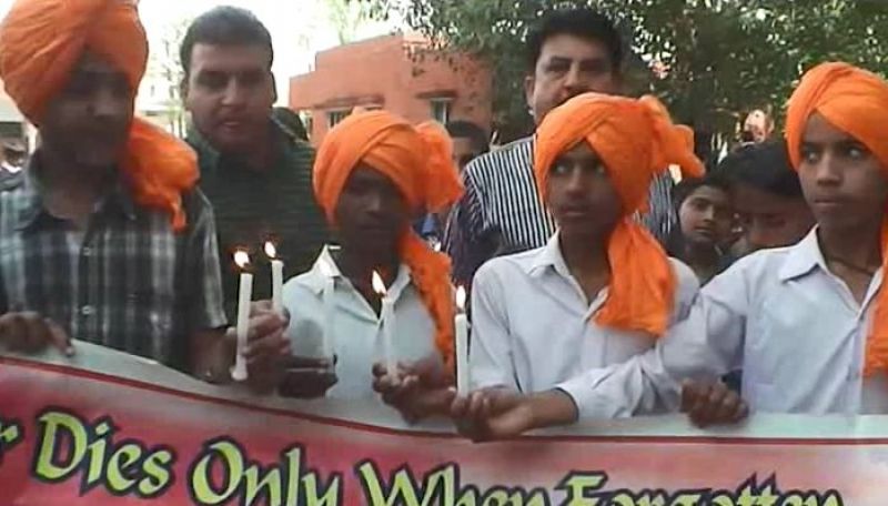 ਸ਼ਹੀਦ ਭਗਤ ਸਿੰਘ ਦੀ ਸ਼ਹੀਦੀ ਦਿਹਾੜੇ ਮੌਕੇ ਕਢਿਆ ਕੈਂਡਲ ਮਾਰਚ 