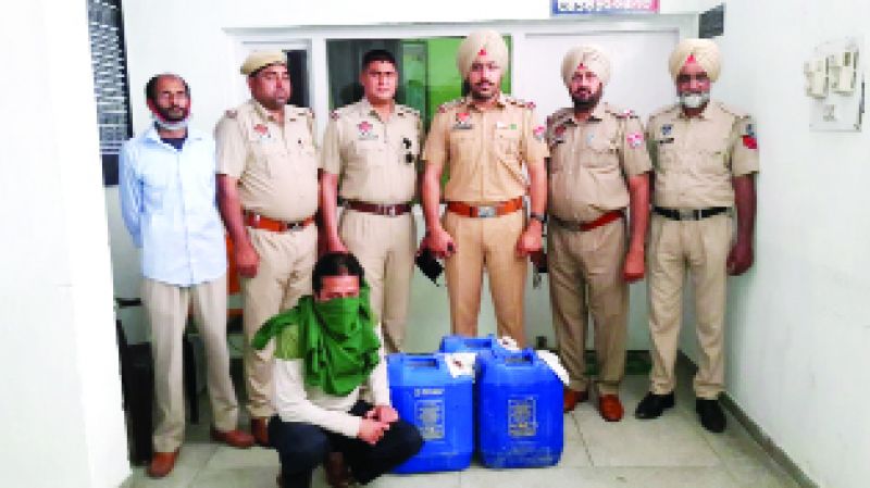 ਪੁਲਿਸ ਨੇ 10 ਪੇਟੀਆਂ ਸ਼ਰਾਬ ਸਮੇਤ ਇਕ ਨੂੰ ਦਬੋਚਿਆ