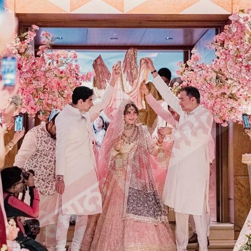 Kanika Kapoor and Gautam Hathiramani get married in London
