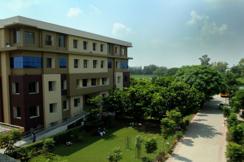 Private College 