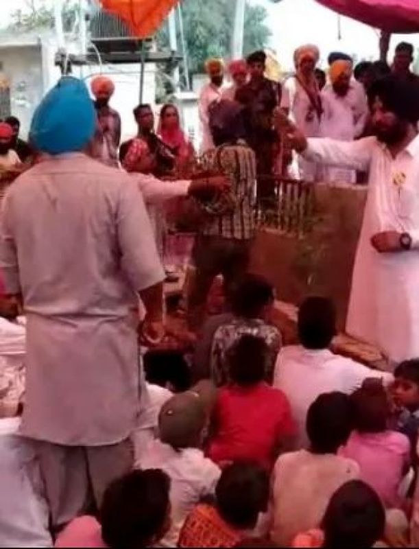 Harsimrat Kaur Badal's opposed during Rally 