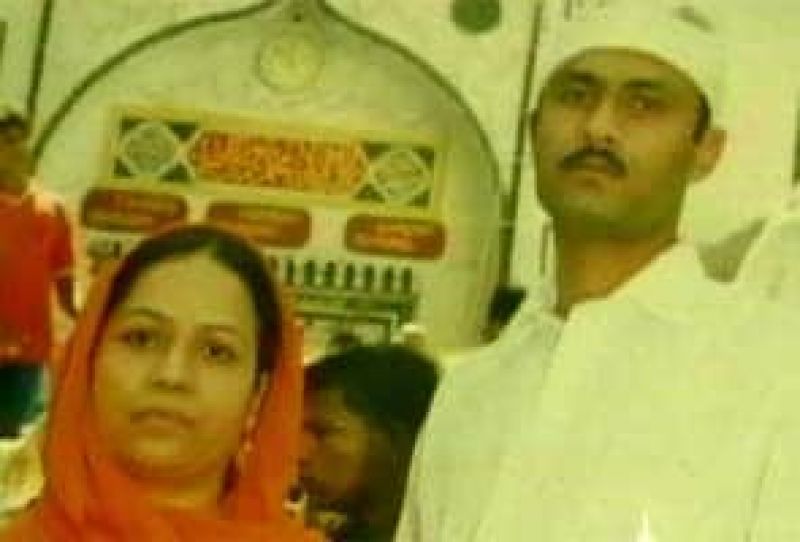 Sohrabuddin Sheikh & wife
