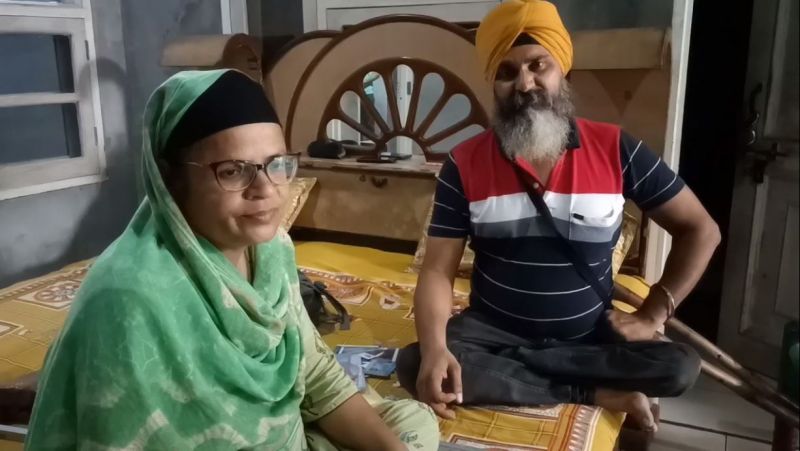 Influenced by Sikh philosophy, the Brahmin family became Amritdhari Influenced by Sikh philosophy, the Brahmin family became Amritdhari