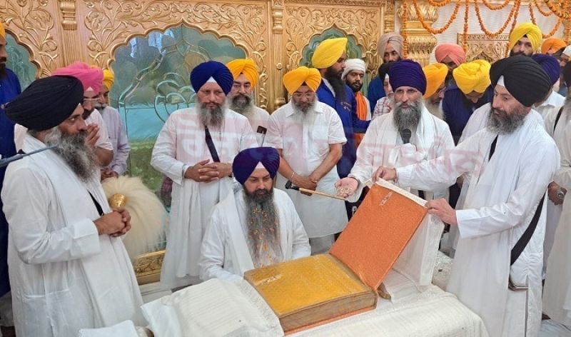 Guru Granth Sahib ‘saroop’ Injured in 1984