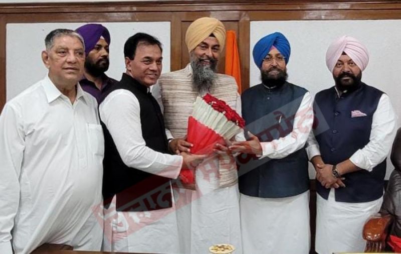 LoP calls on Punjab Vidhan Sabha Speaker  
