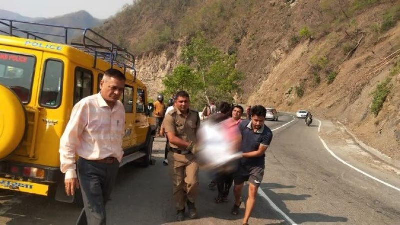 A car falls into a ravine in Uttarakhand A car falls into a ravine in Uttarakhand