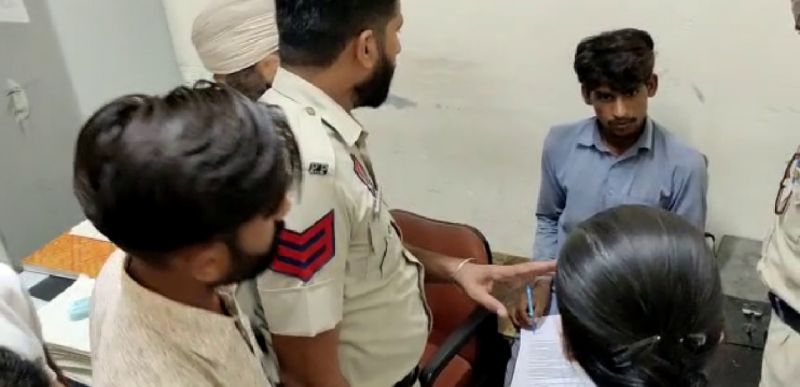 Pakistan resident arrives in India