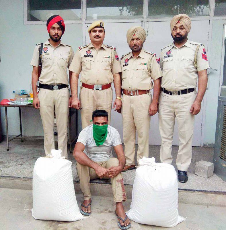 man arrested  with 52 kilos of drugs