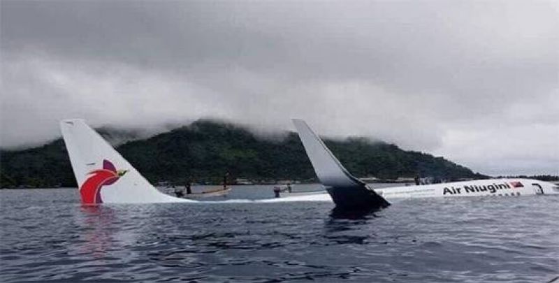 Plane crash in sea