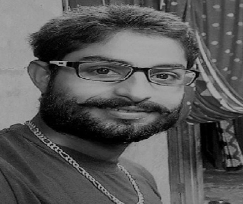 Father of three children commits suicide