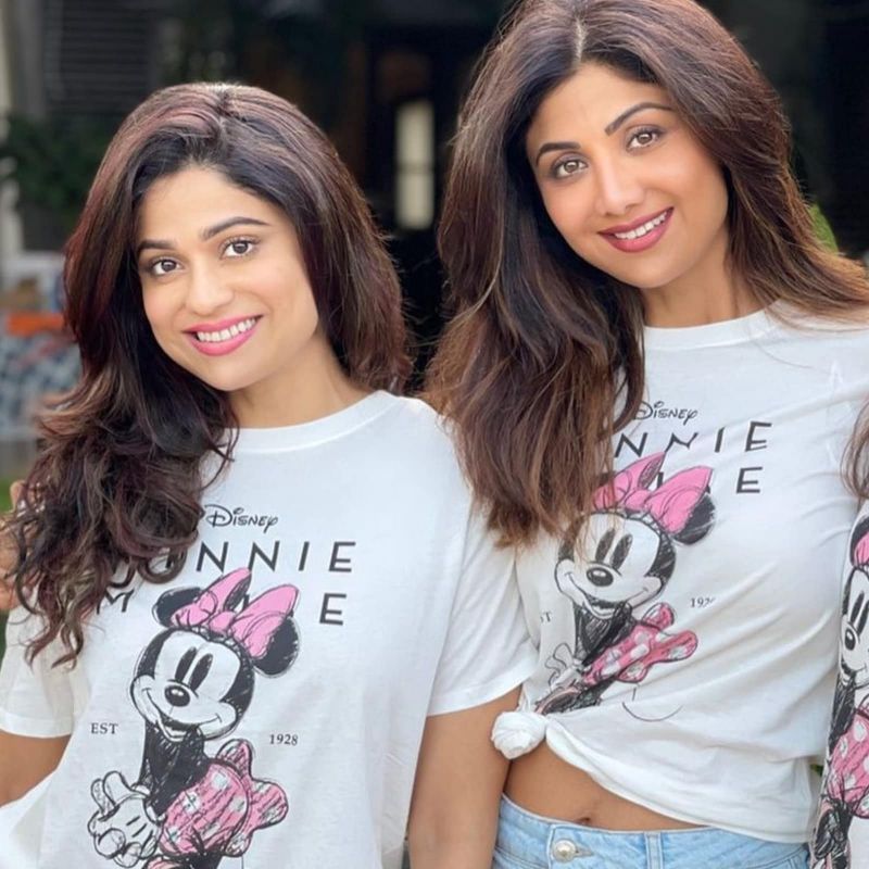 Shamita  Shetty with Sister Shilpa Shetty Shamita  Shetty with Sister Shilpa Shetty